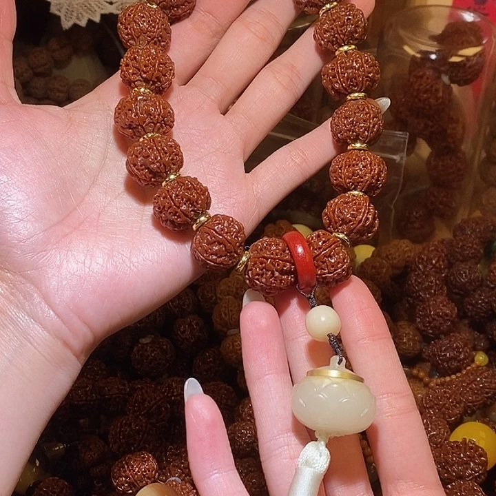 吊坠金刚菩提196玉华18颗手持莲花