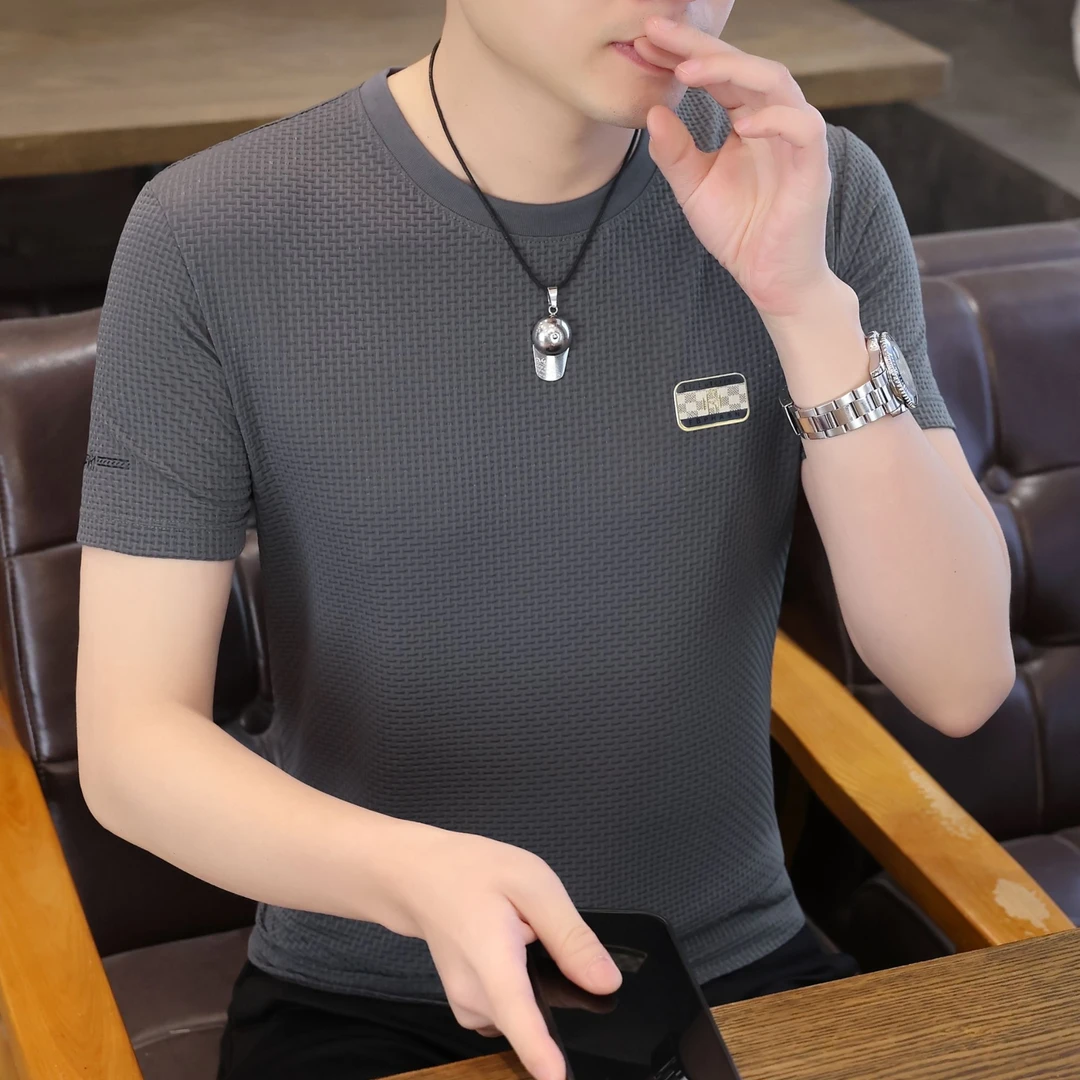 2025轻奢男士潮流提花冰丝短袖T恤夏季休闲百搭透气圆领半袖上衣