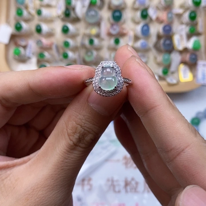 C***c翡翠戒指银S925镶嵌天然缅甸翡翠a货