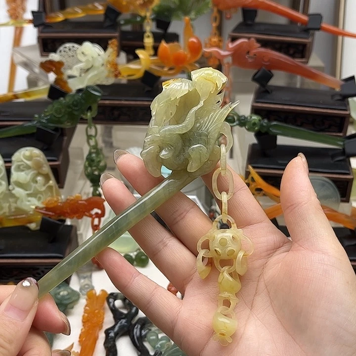 蛇纹石玉岫玉发簪未镶嵌水*颜