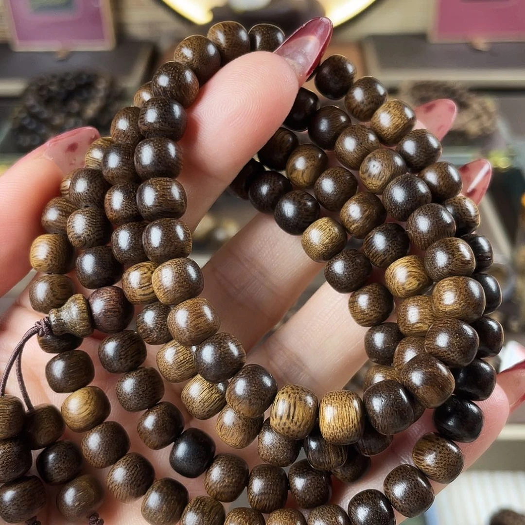 沉香手串越南富森红土玉化老料瘤疤0.8