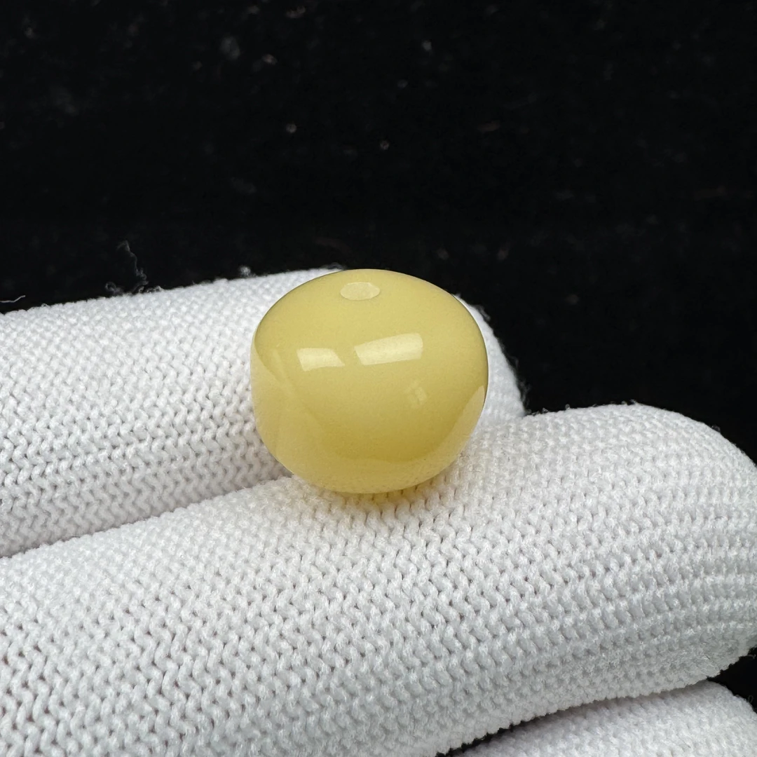 R3179天然原矿蜜蜡 鸡油黄单珠 13.4*11.4mm 1.24g支持复检