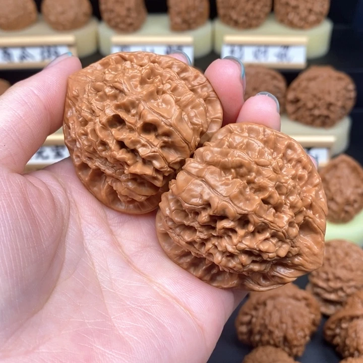 文玩核桃吊坠要**光官帽