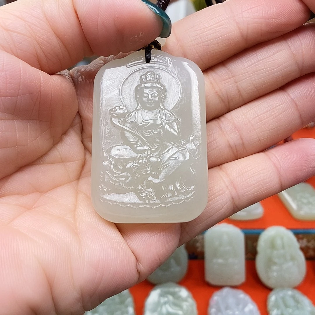 颈饰未镶嵌和田玉嘴**翘