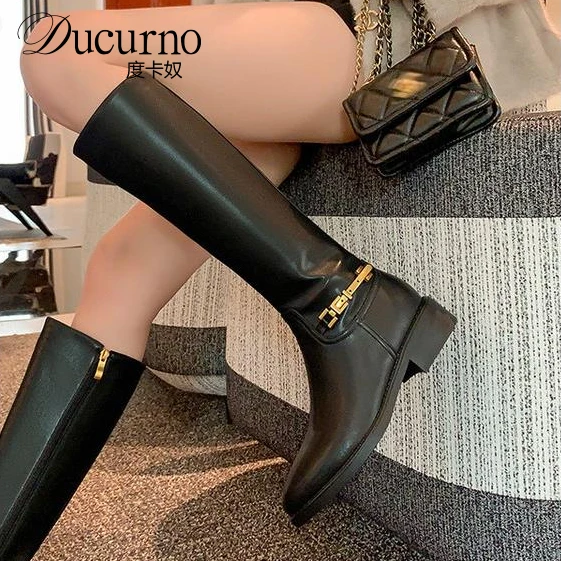 DUCURNO英伦风时尚金属扣侧拉链骑士靴女真皮圆头不过膝大筒长靴