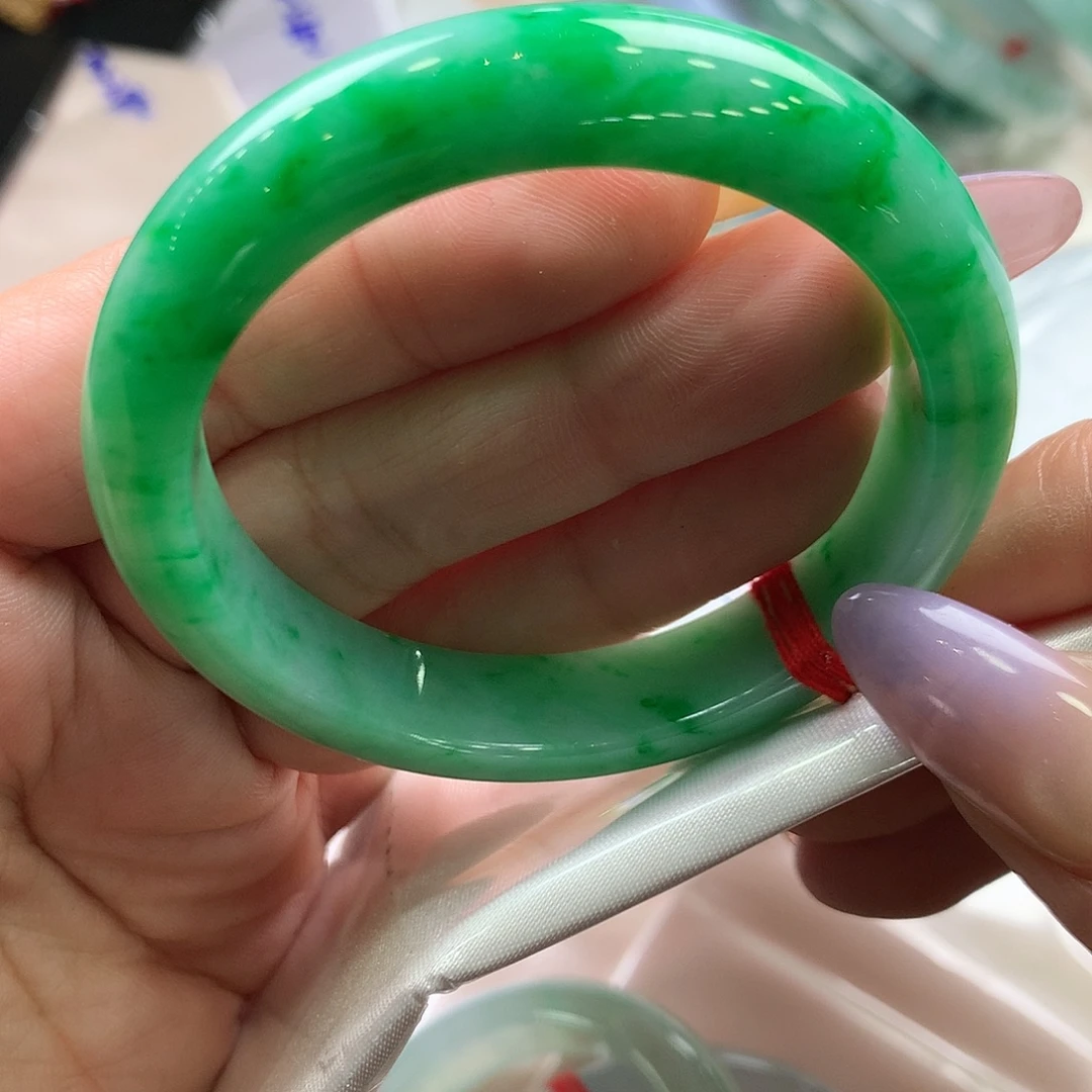 翡翠未镶嵌手镯50.4正