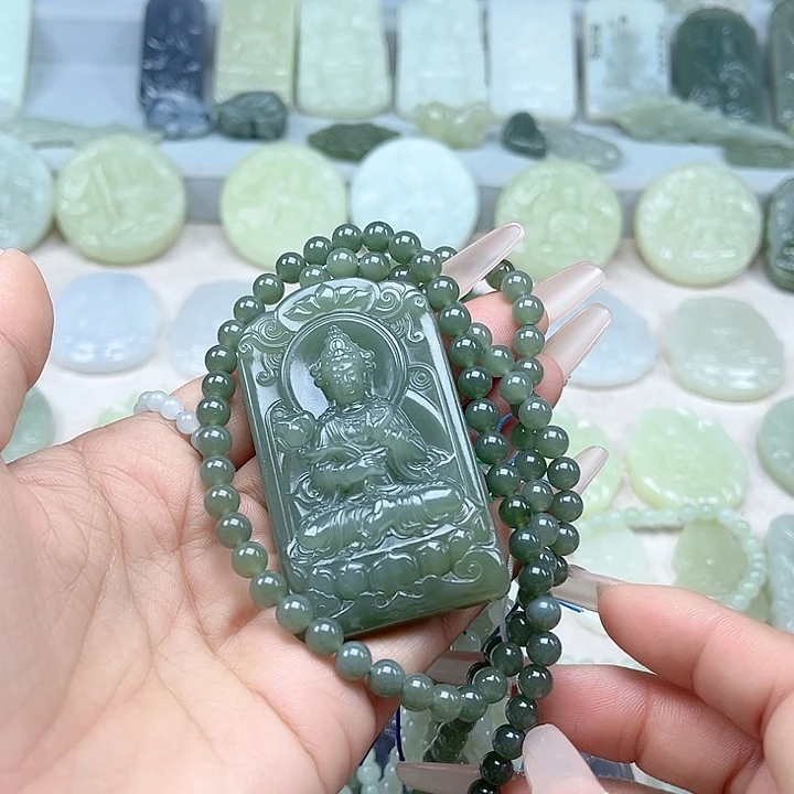 和田玉未镶嵌颈饰