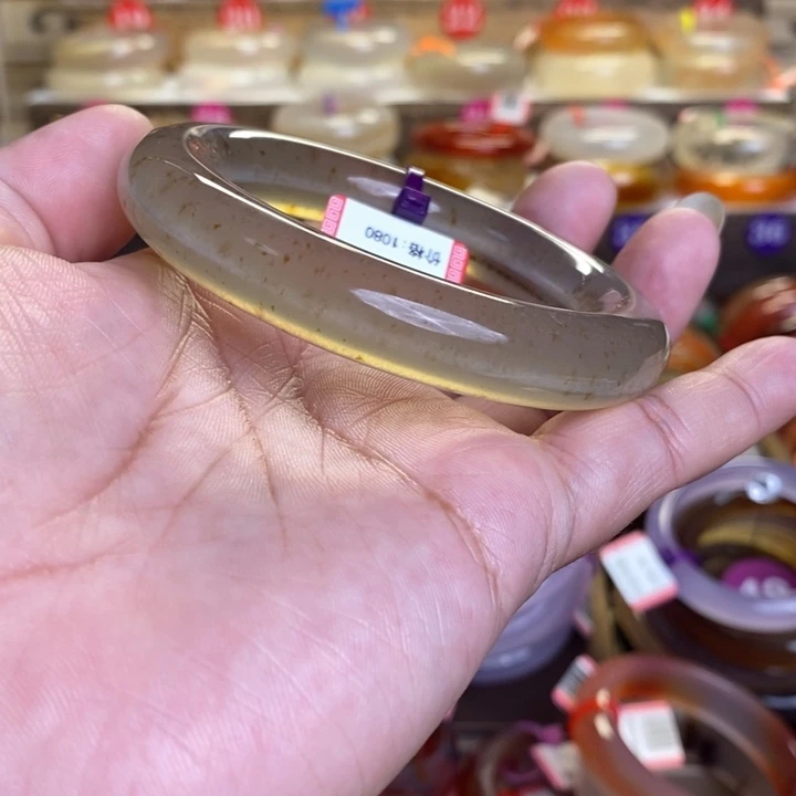 玛瑙/玉髓手镯未镶嵌