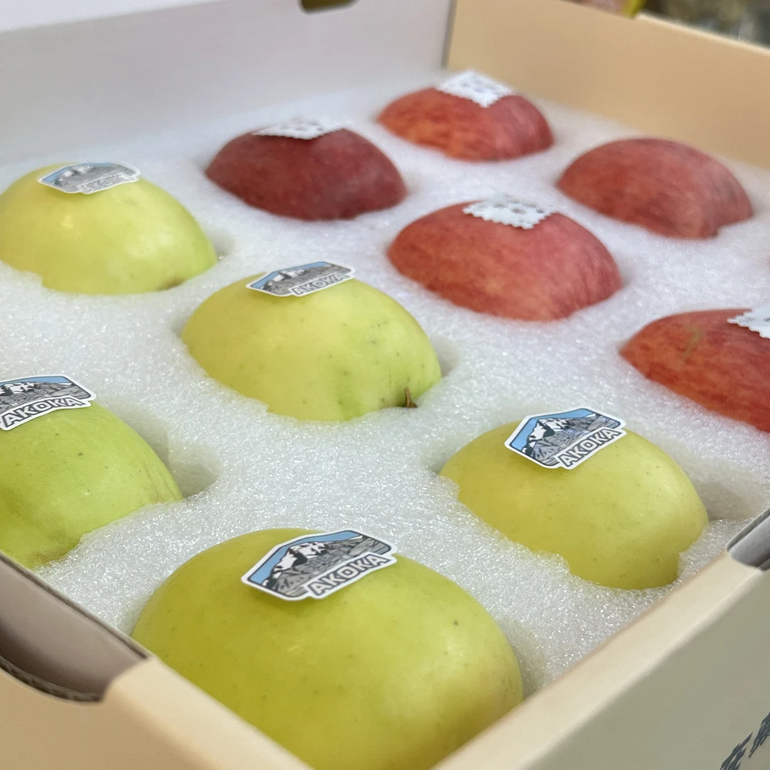 秋冈苹果，向雪山，借一份甜陕西省