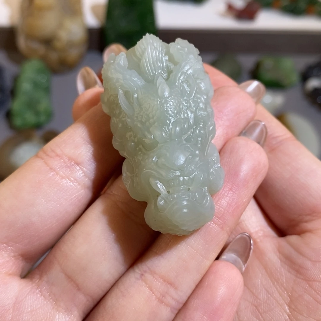 和田玉颈饰未镶嵌定制