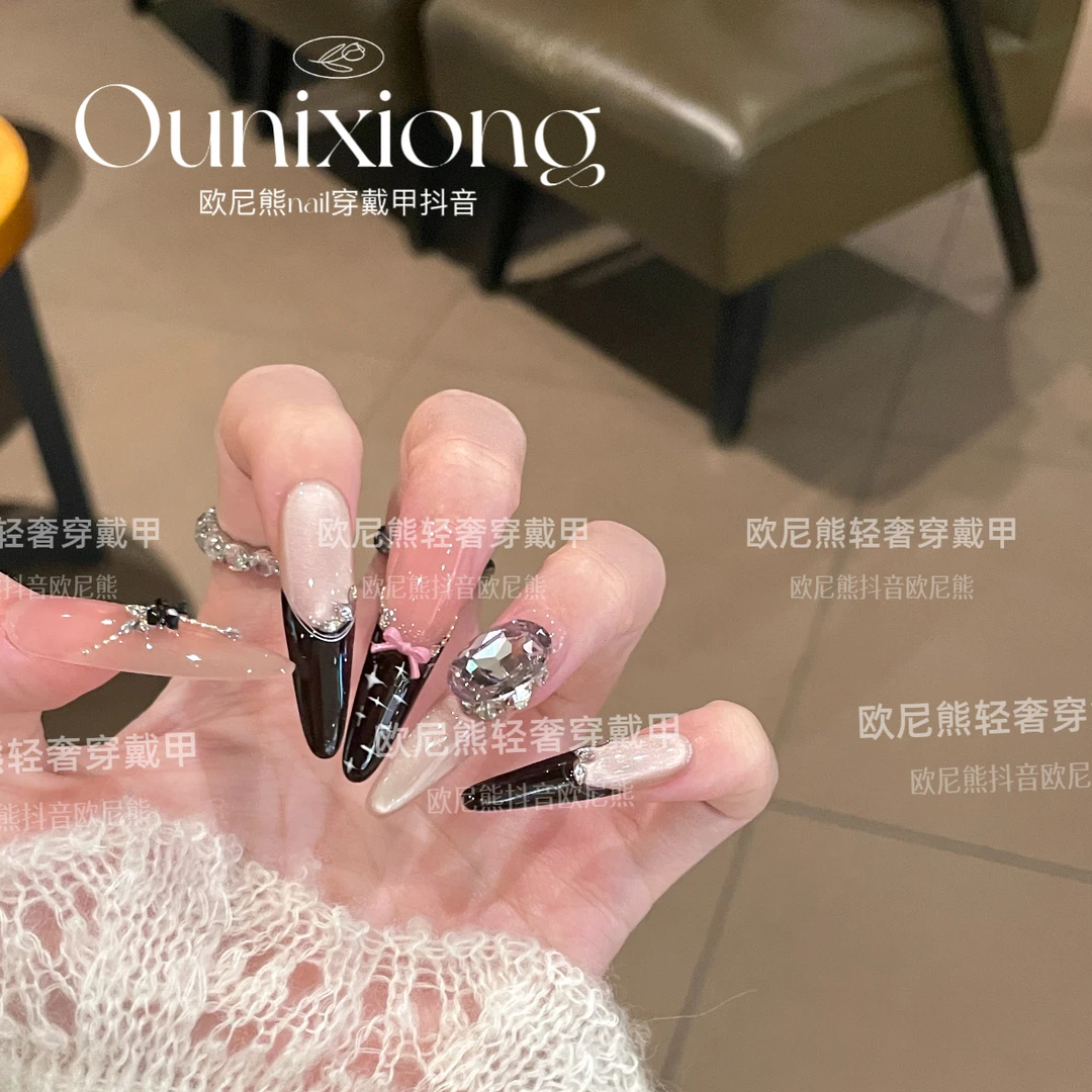 爆闪腮红套新款推荐黑色猫眼香槟法式显白高级感轻奢穿戴甲