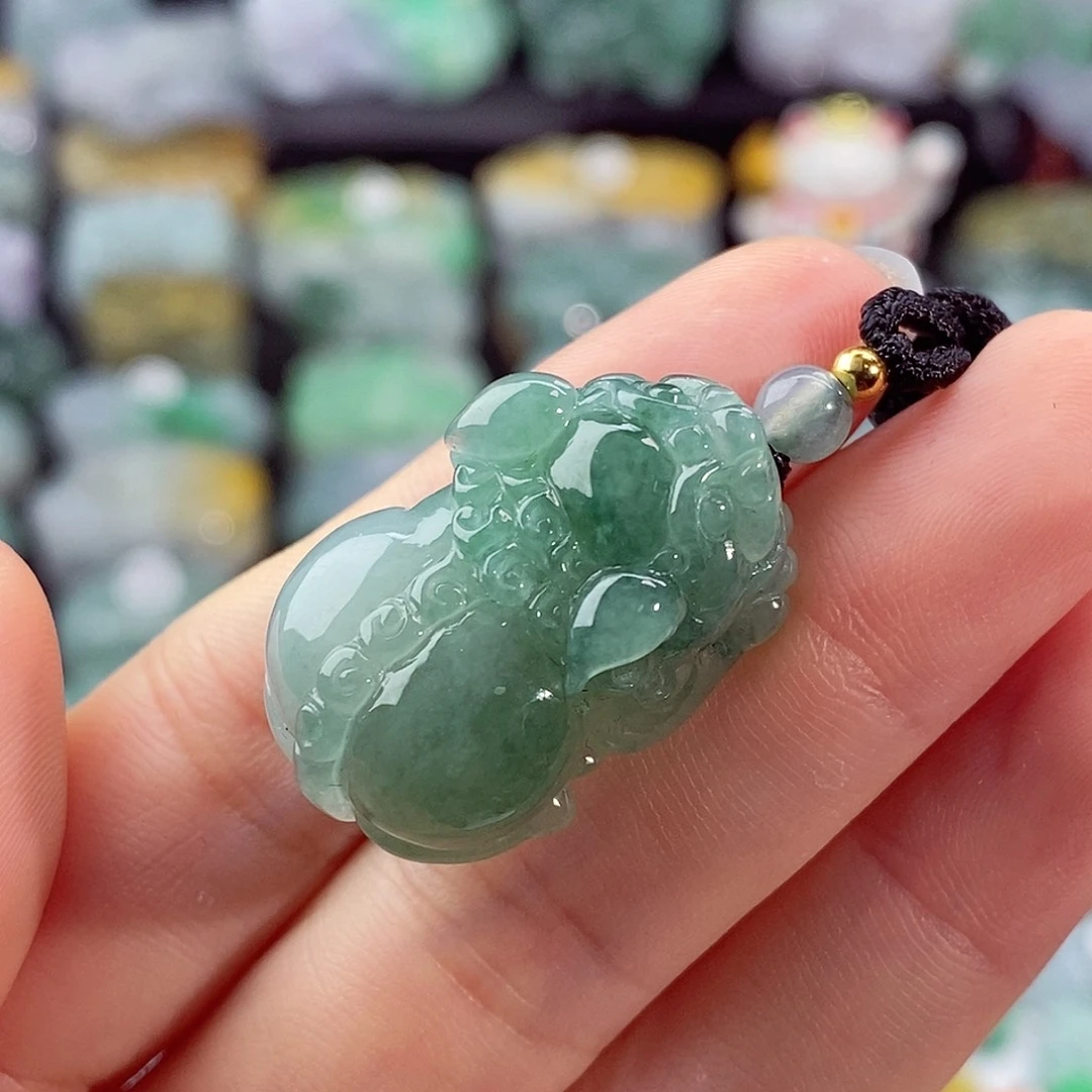 颈饰未镶嵌翡翠天然