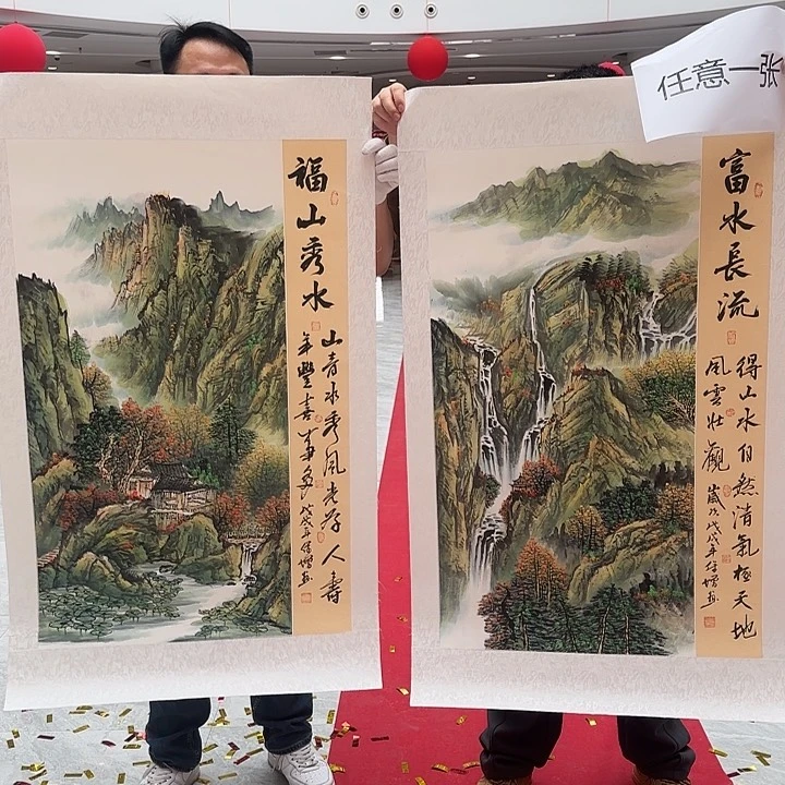 国画安徽大学教授在接受采访时