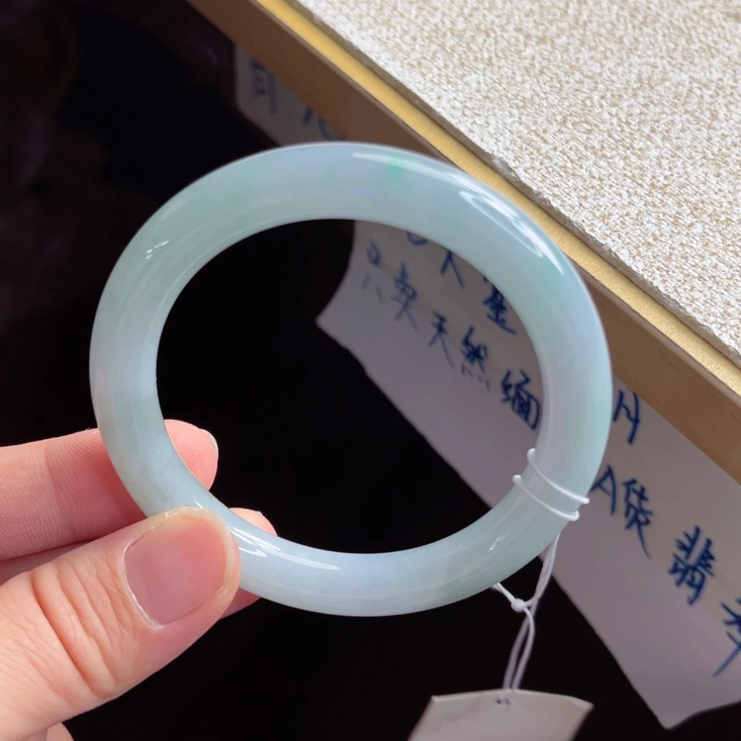 翡翠未镶嵌手镯手镯