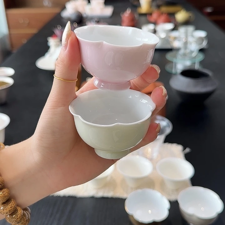 羊脂玉瓷高足杯（颜色备注
