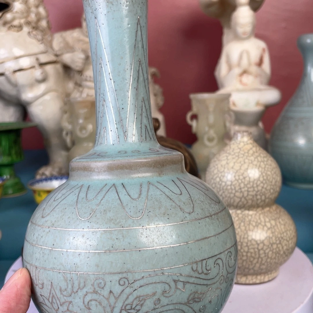 摆件周****)瓷器的造型艺术