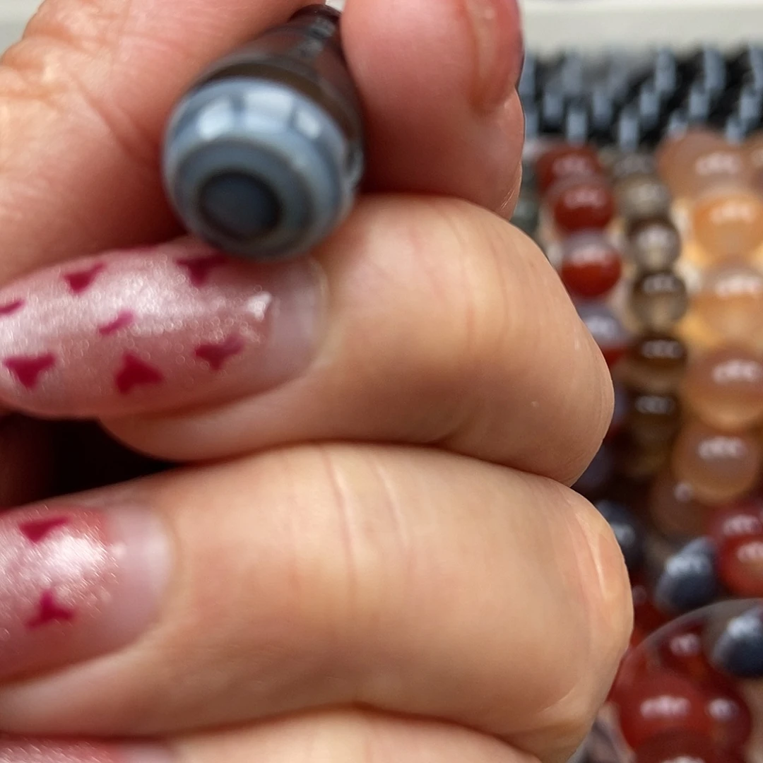 兰***果玛瑙/玉髓未镶嵌珠宝半成品