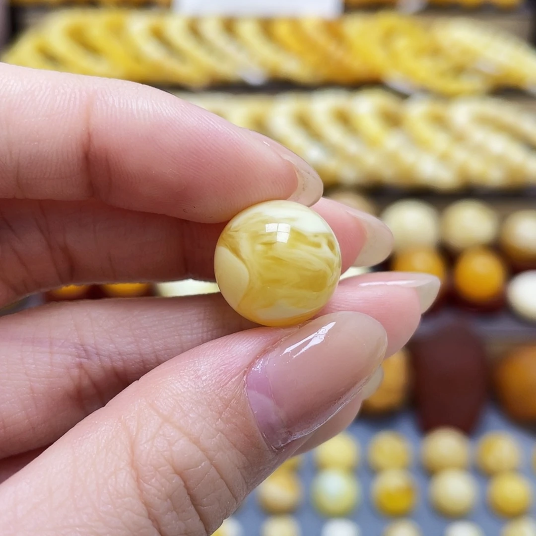 琥珀裸石未镶嵌蜜蜡圆珠14.5mm微瑕