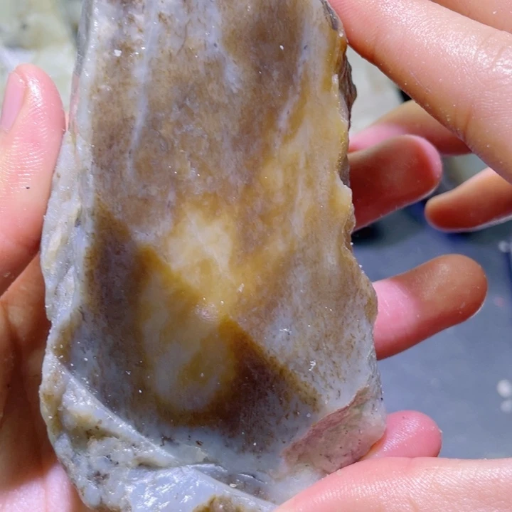 和田玉未镶嵌珠宝半成品