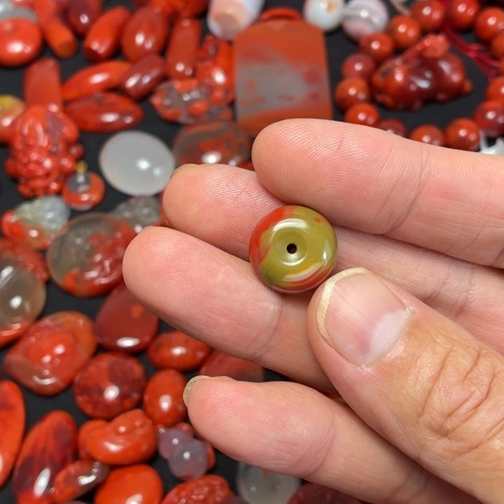 南红玛瑙吊坠合金嘉**兰