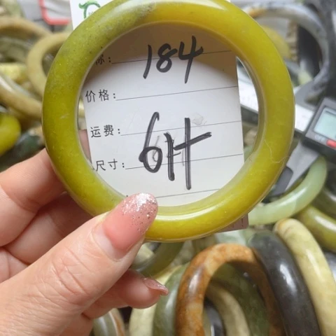 岫岩老玉（透闪石质玉）手镯未镶嵌