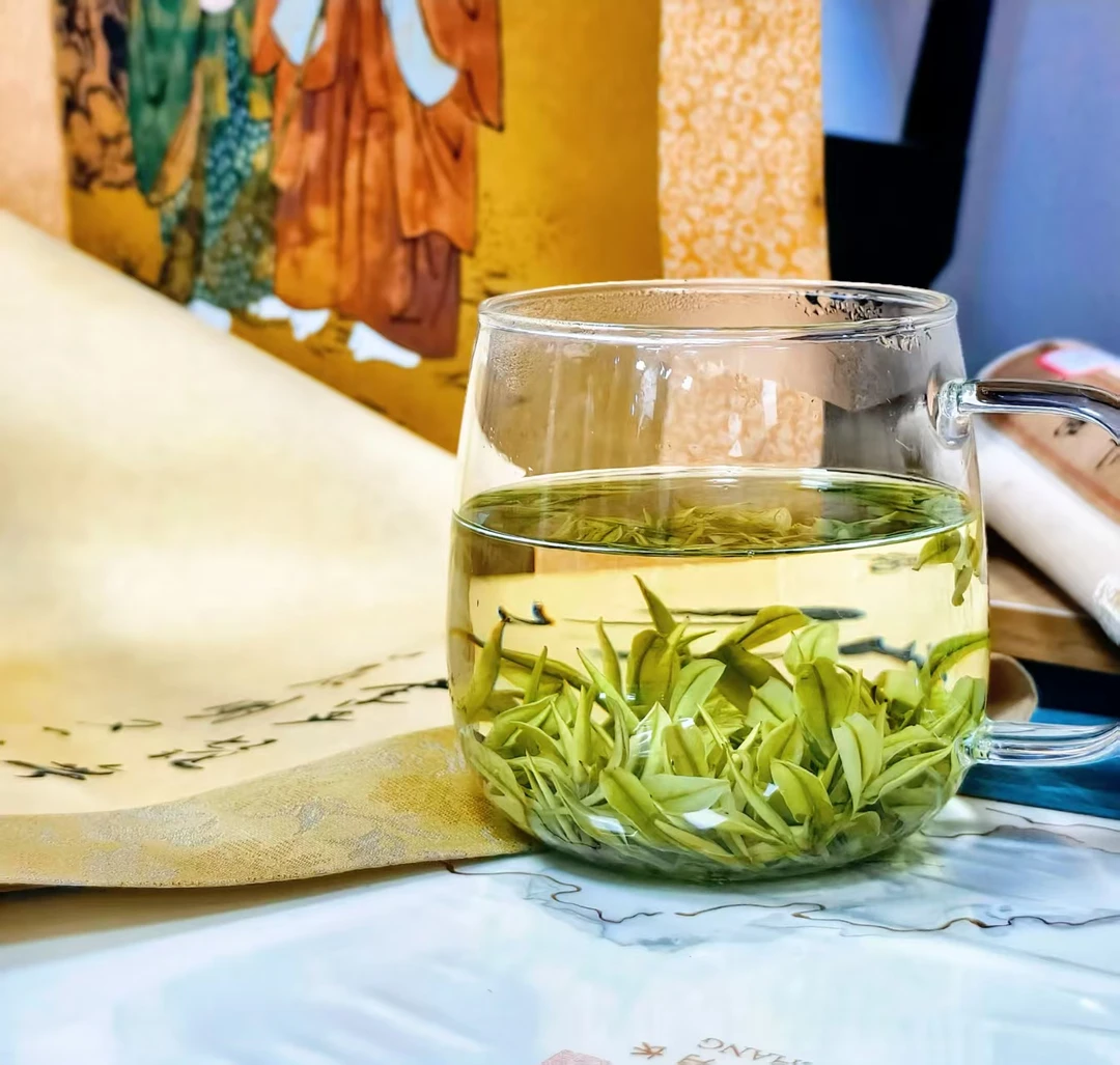 源自高海拔地区高山白茶(A3)，纯天然