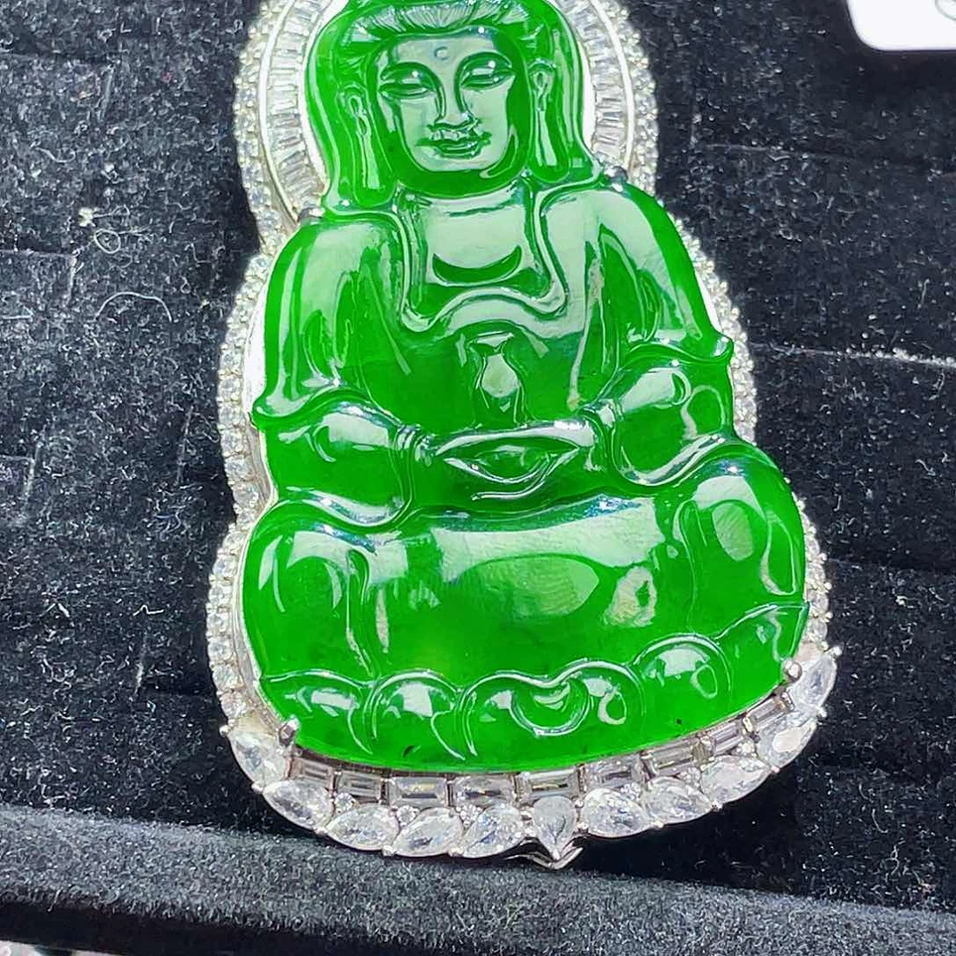 翡翠未镶嵌颈饰6，