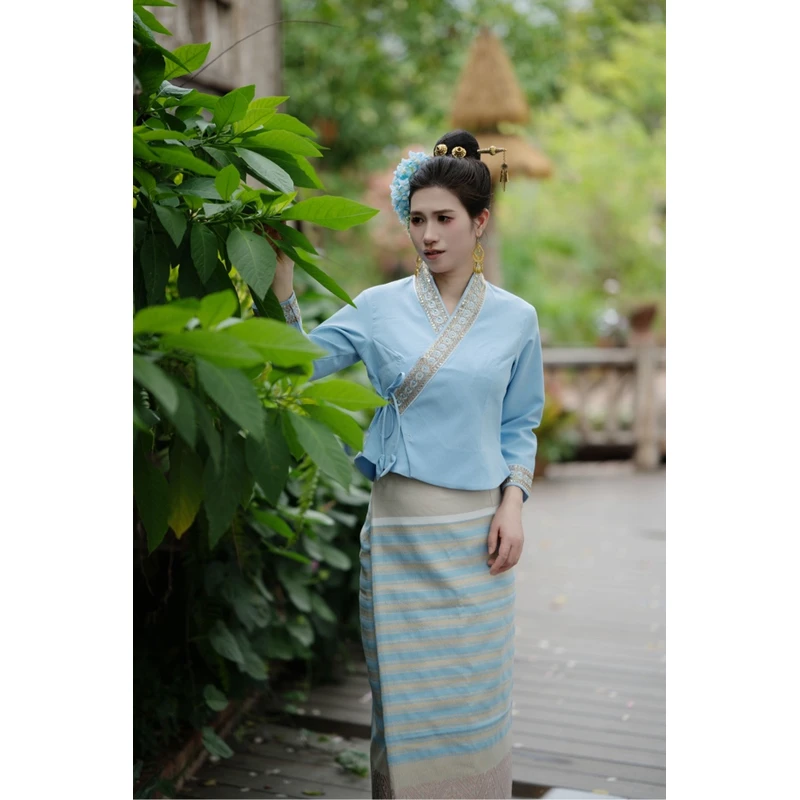 西双版纳傣族传统服装当季新款工作舞台旅拍套装爆款网红拍照写真