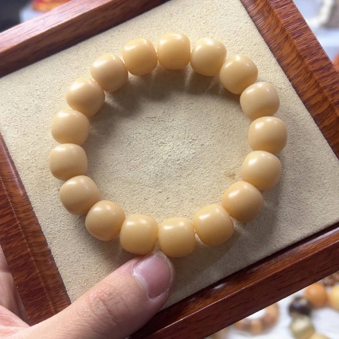 菩提根/象牙果手串理****）纯手工