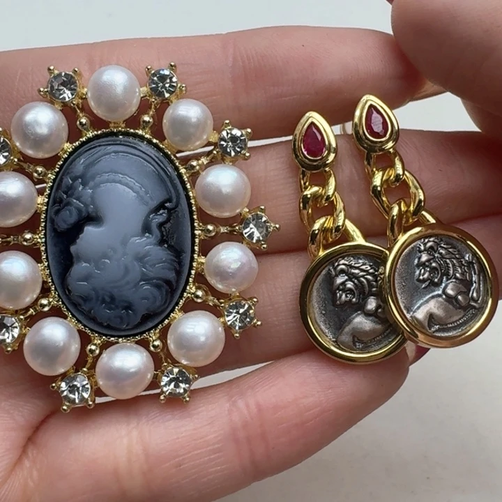 淡水珍珠耳饰未镶嵌