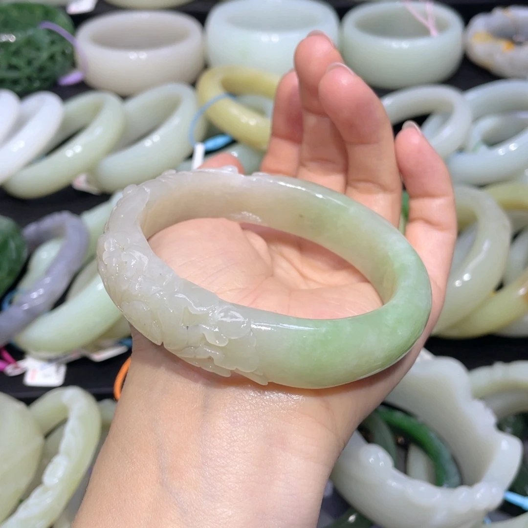 和田玉手镯未镶嵌110