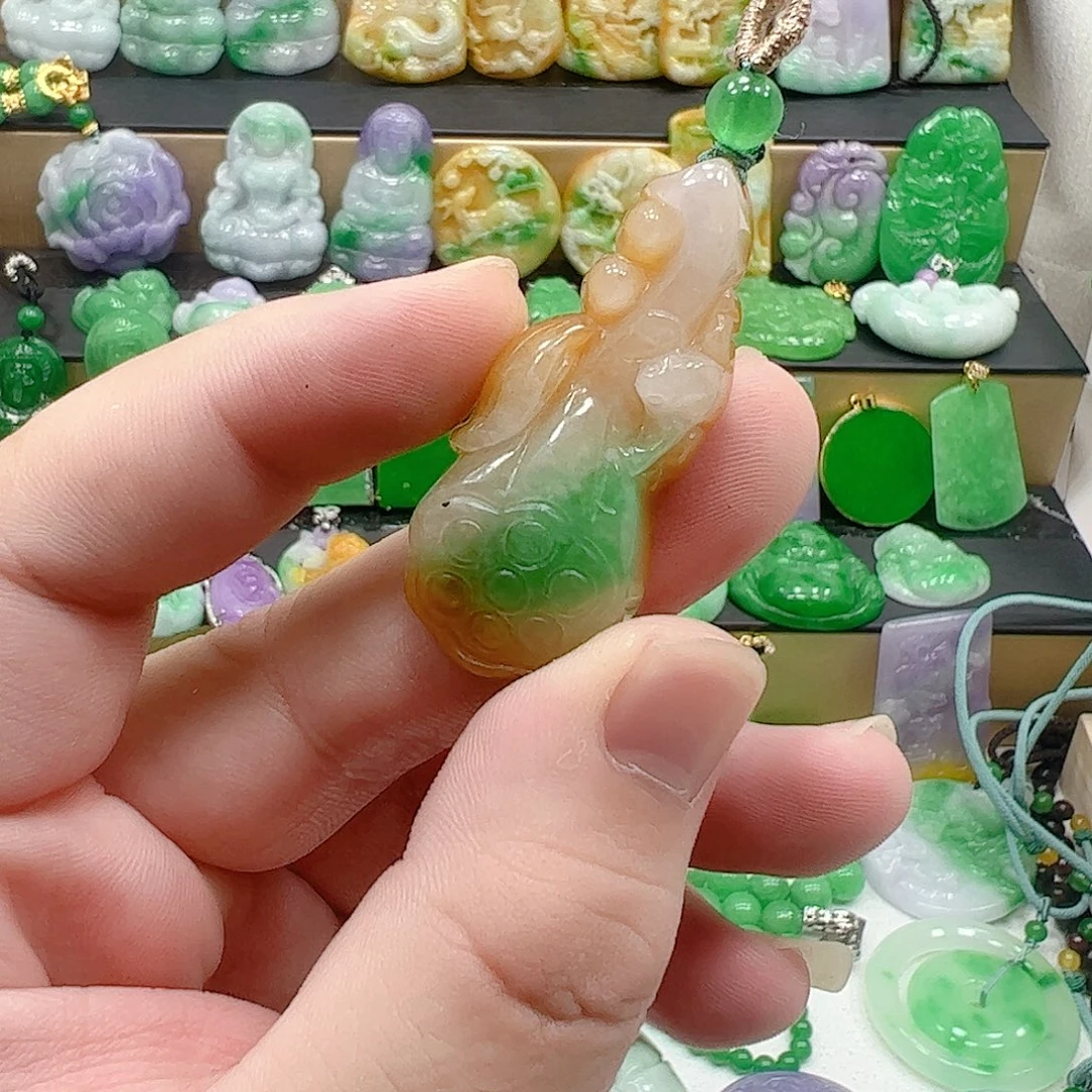 翡翠银S925镶嵌吊坠(赠链)