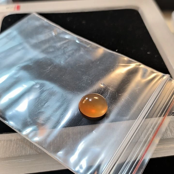 田***头石英岩玉未镶嵌戒面