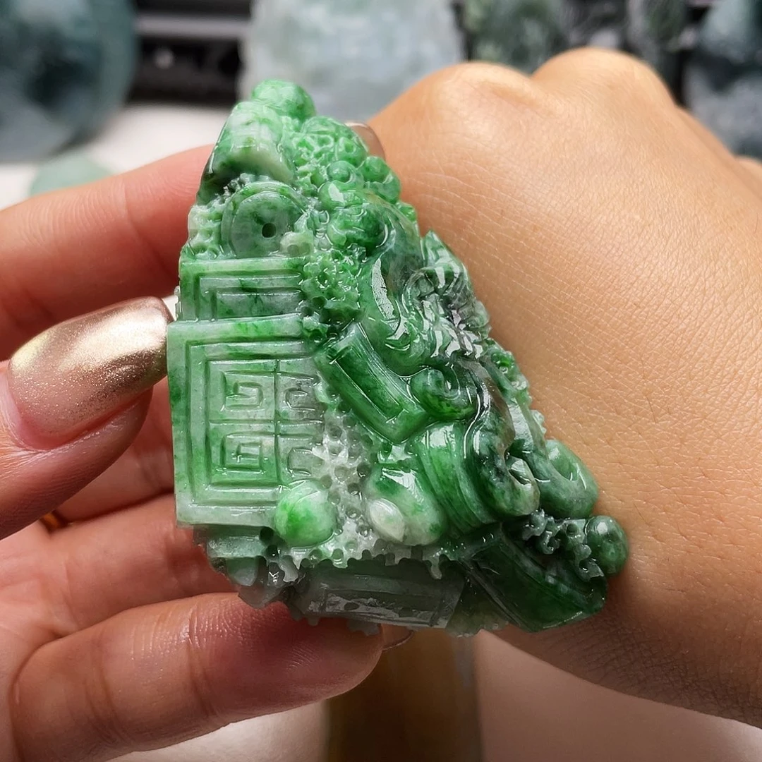 未镶嵌定制翡翠好****?天然