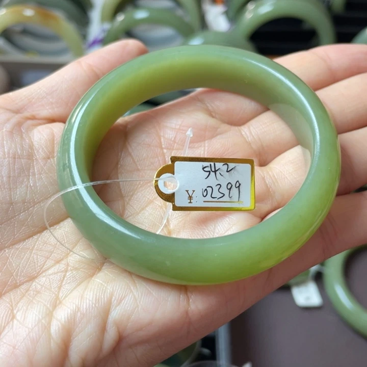 和田玉未镶嵌手串