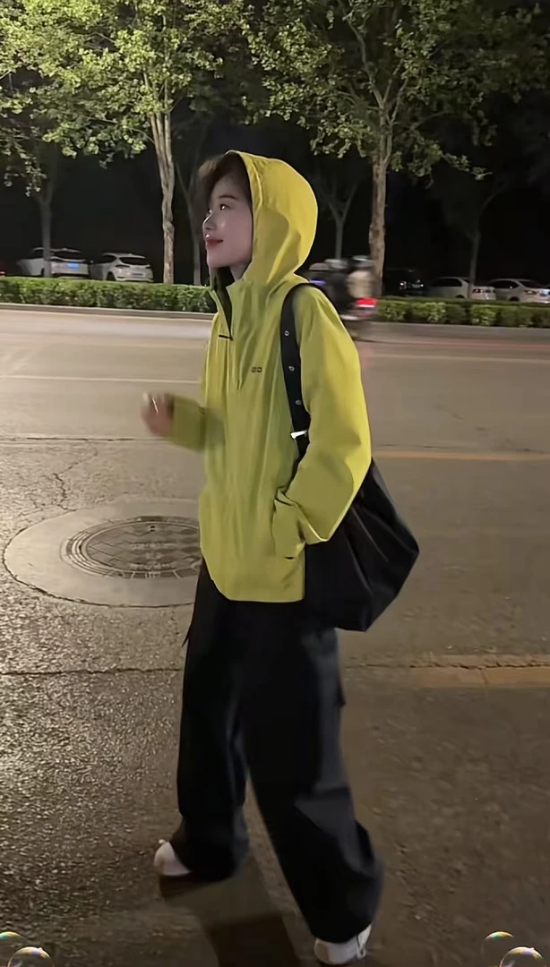 Miss Huo 连帽字母外套  A黄色 3386