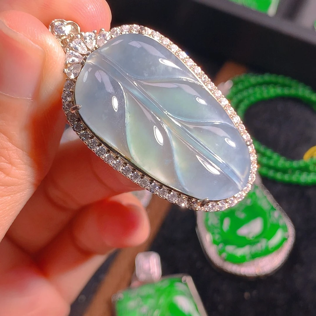 翡翠吊坠(不含链)未镶嵌