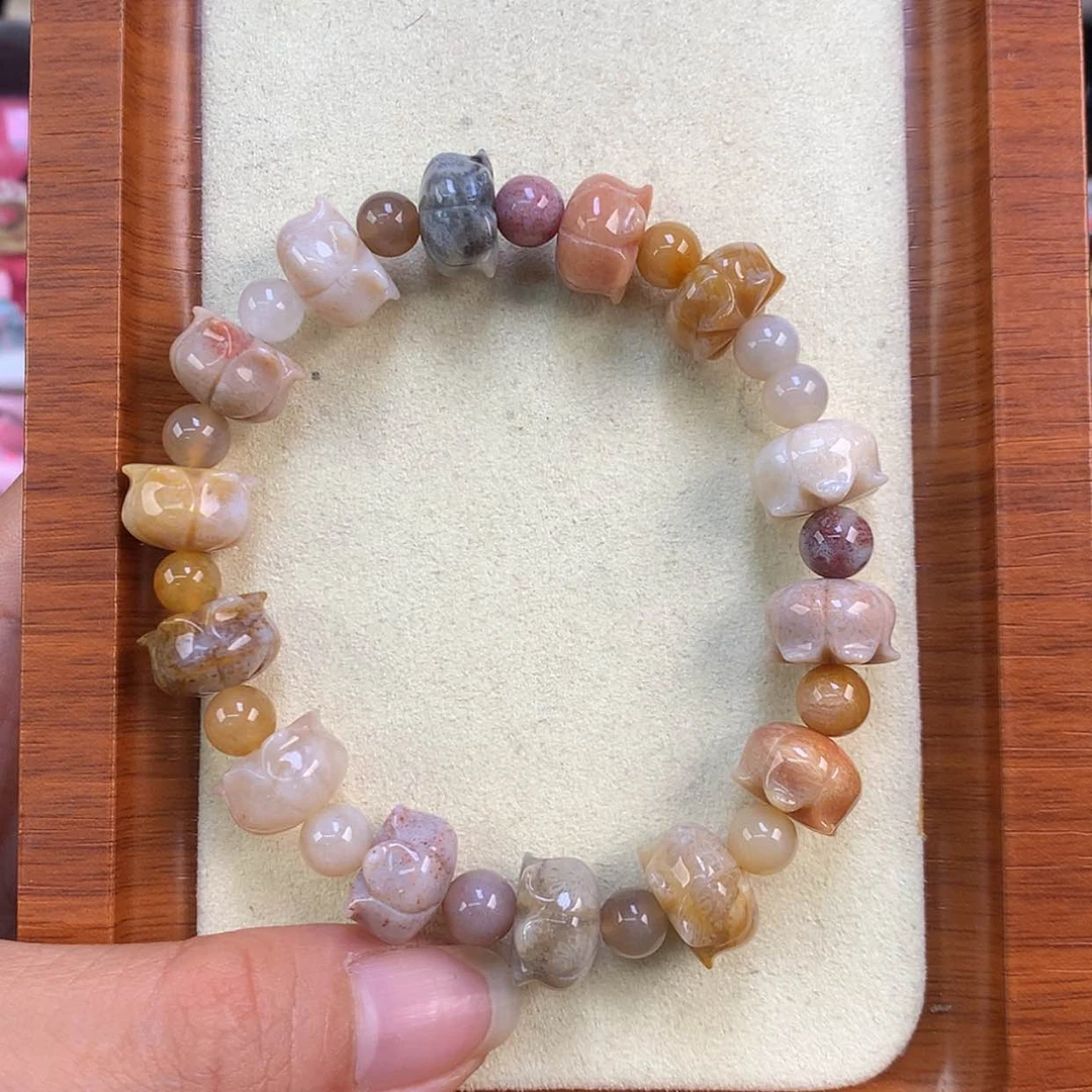 【闪购商品】颈饰未镶嵌硅化珊瑚（珊瑚玉）54号铃兰花手串