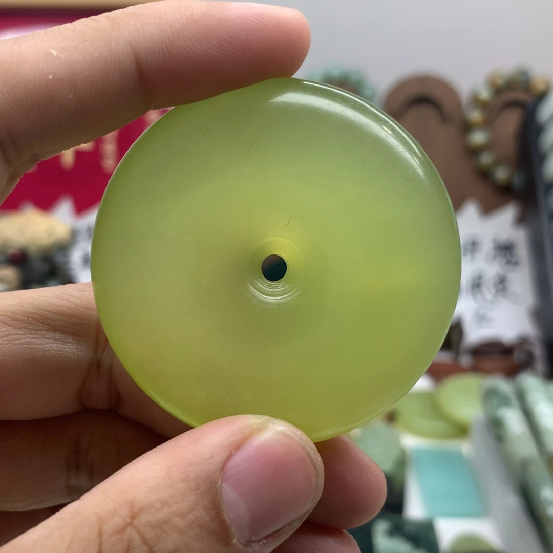 岫玉未镶嵌吊坠(不含链)