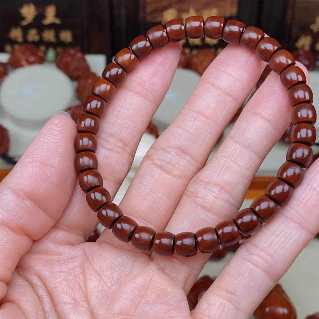 橄榄核手串一****界核尖，