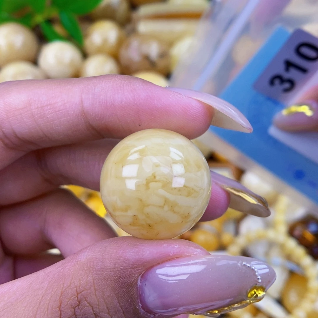 琥珀未镶嵌珠宝奇石21.2 粉