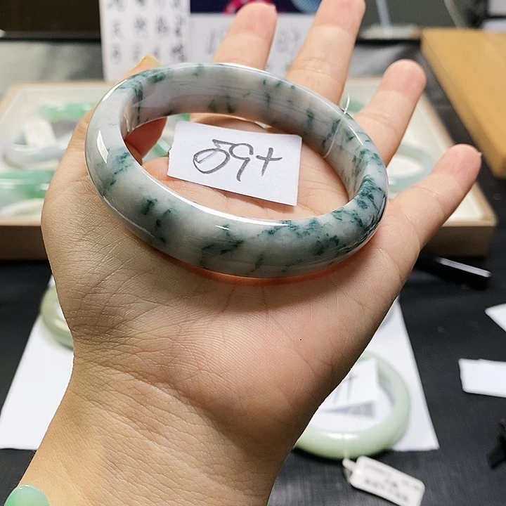 【闪购商品】未镶嵌手镯翡翠