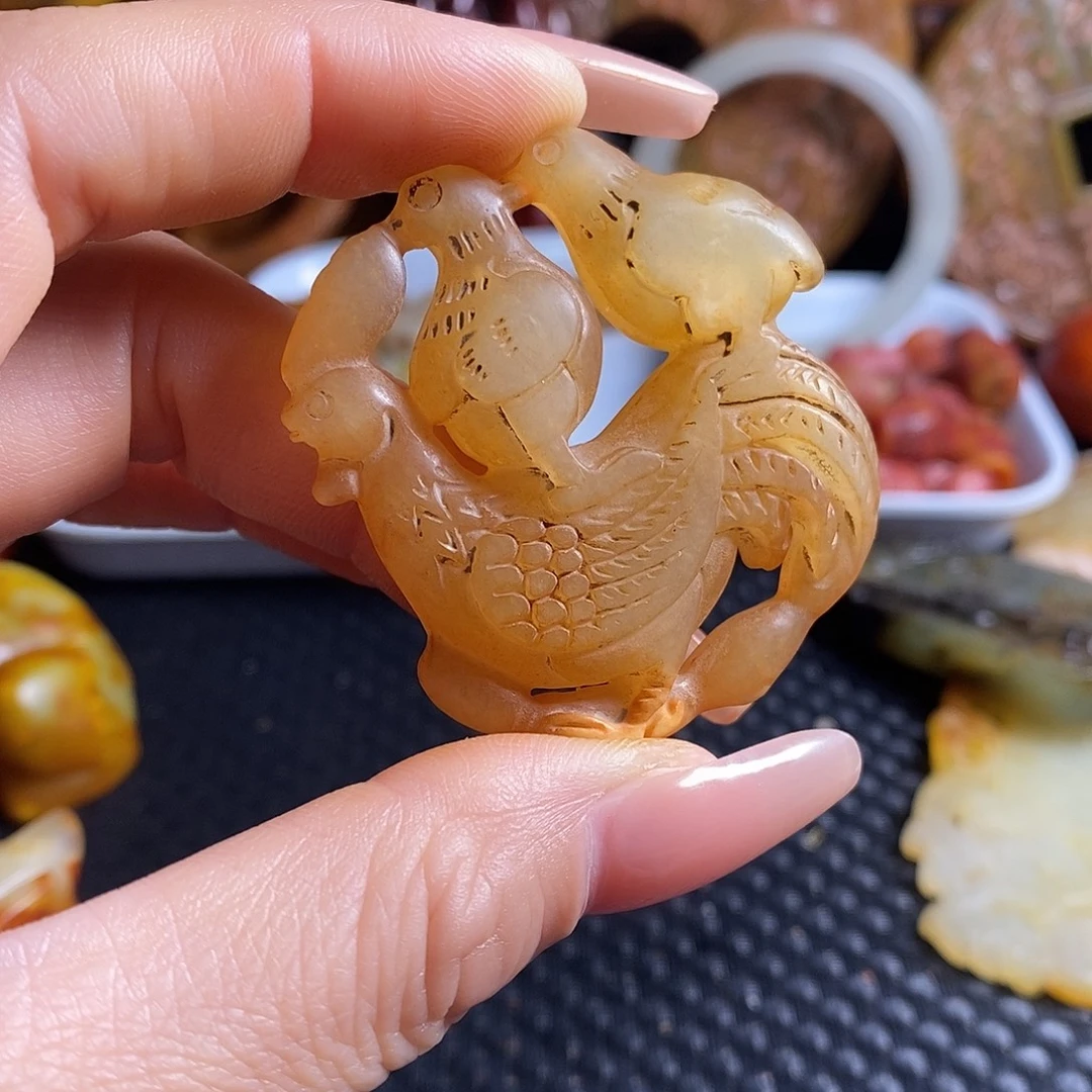 岫岩老玉（透闪石质玉）未镶嵌珠宝奇石