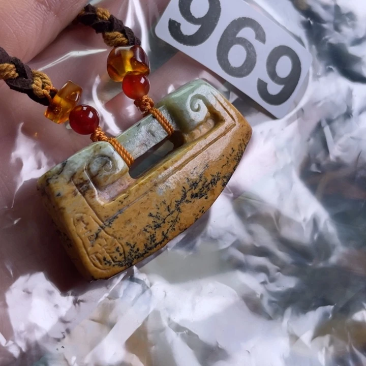 岫岩河磨玉（透闪石质玉）手镯未镶嵌雪*