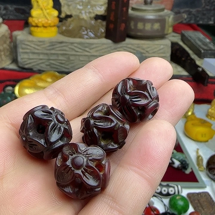白玉菩提吊坠贺****人精品