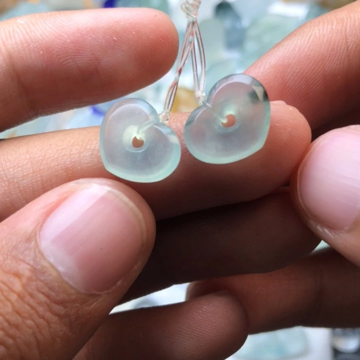 定制翡翠未镶嵌挂件