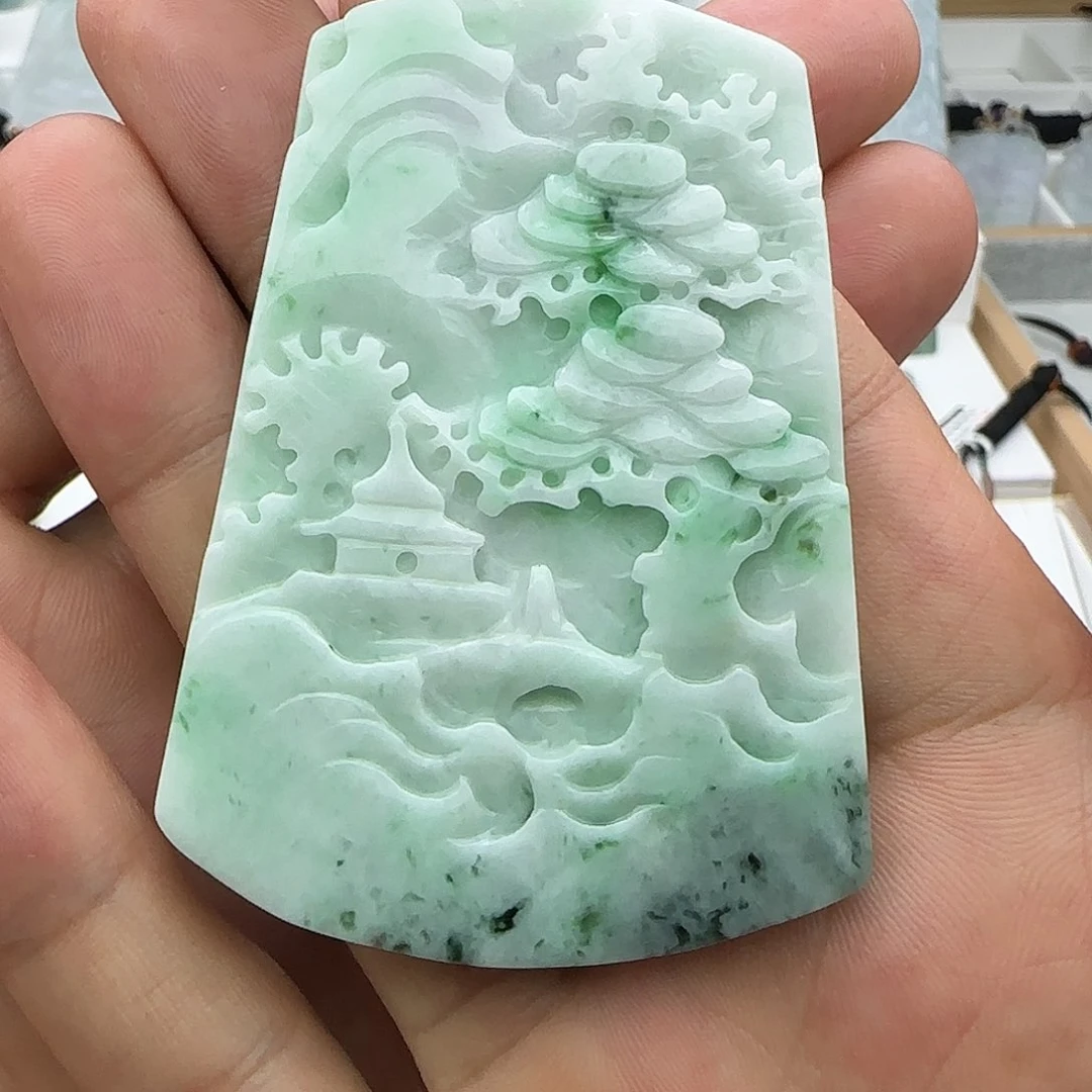 翡翠未镶嵌颈饰翡翠