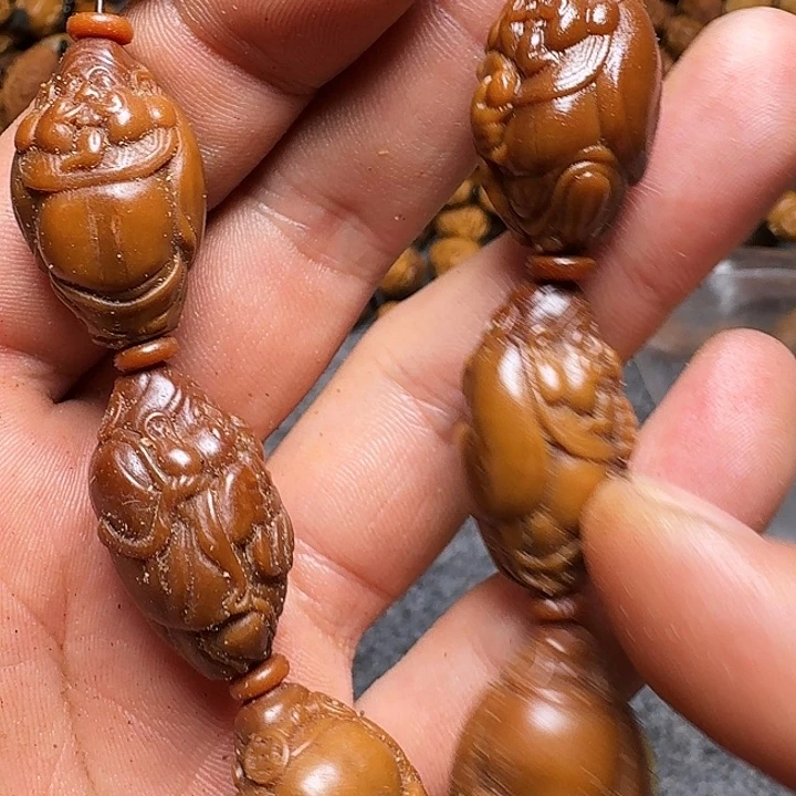 橄榄核手串你是谁