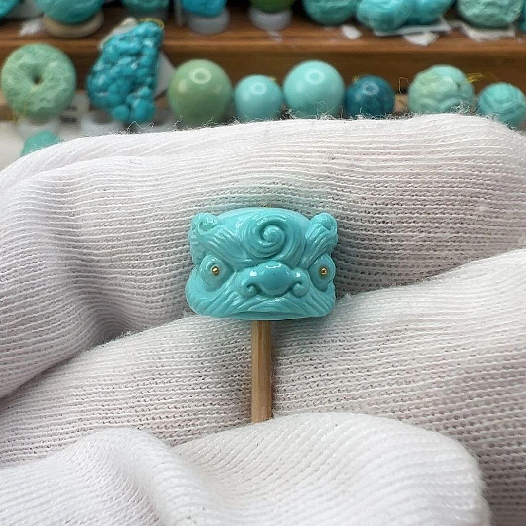 绿松石配饰未镶嵌