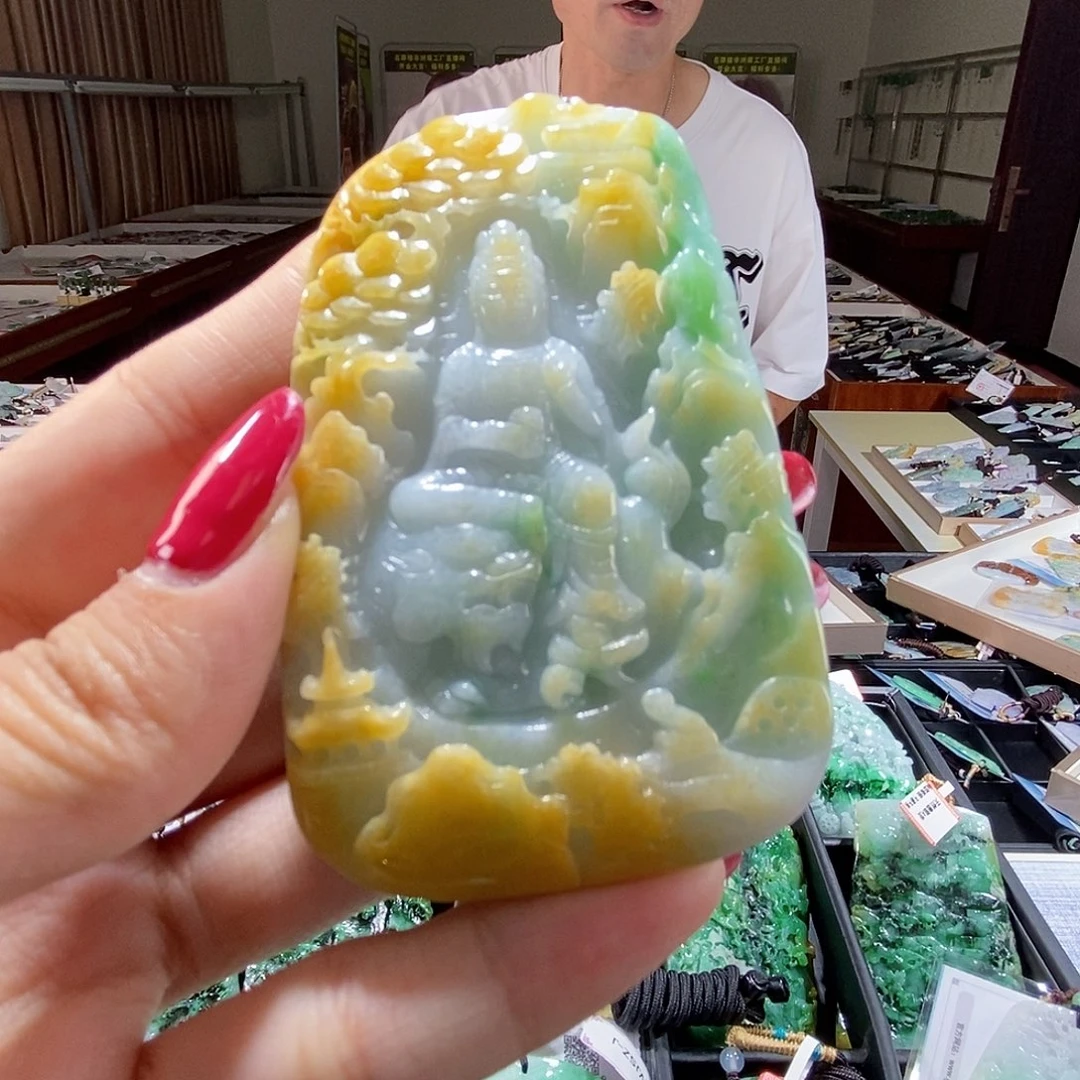 翡翠未镶嵌颈饰翡翠